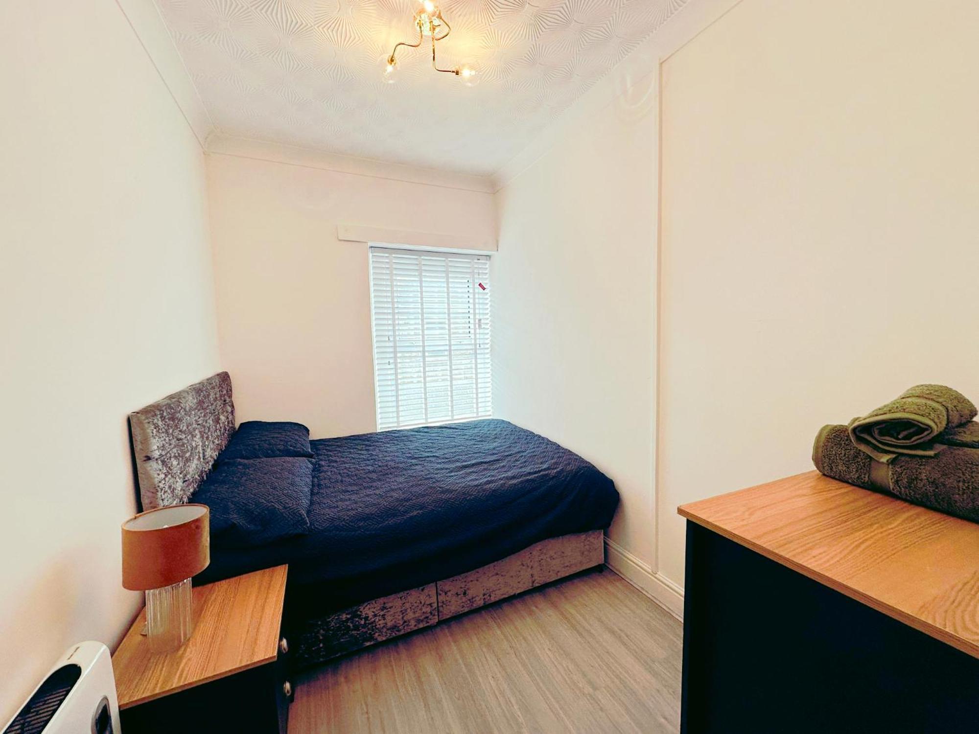 Modern & Stylish 1 Bedroom Flat In Bridgend Town Esterno foto